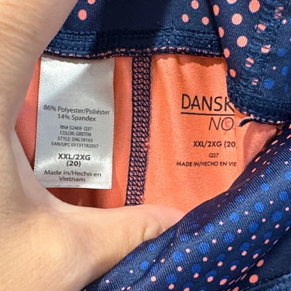 NWOT Dansk Blue and Pink Patterned Leggings
